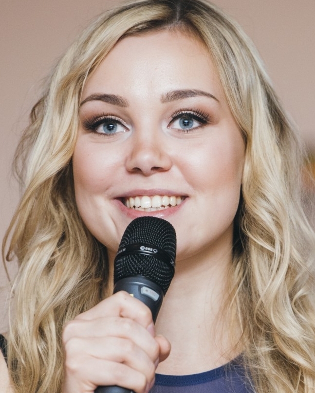 Profilbild von Lara