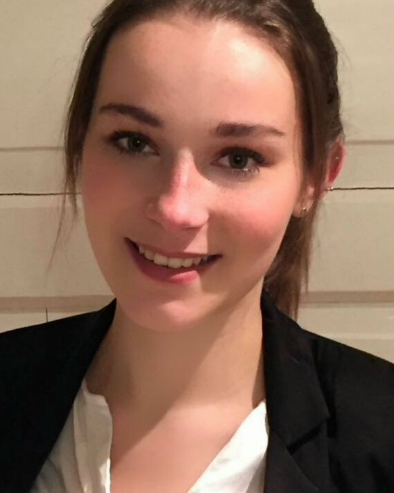 Profilbild von Julia Noemi