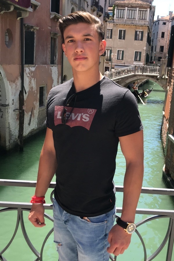 Weiteres Foto von Metin