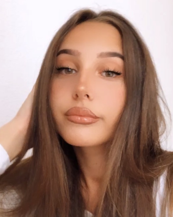 Profilbild von Theresa Claire