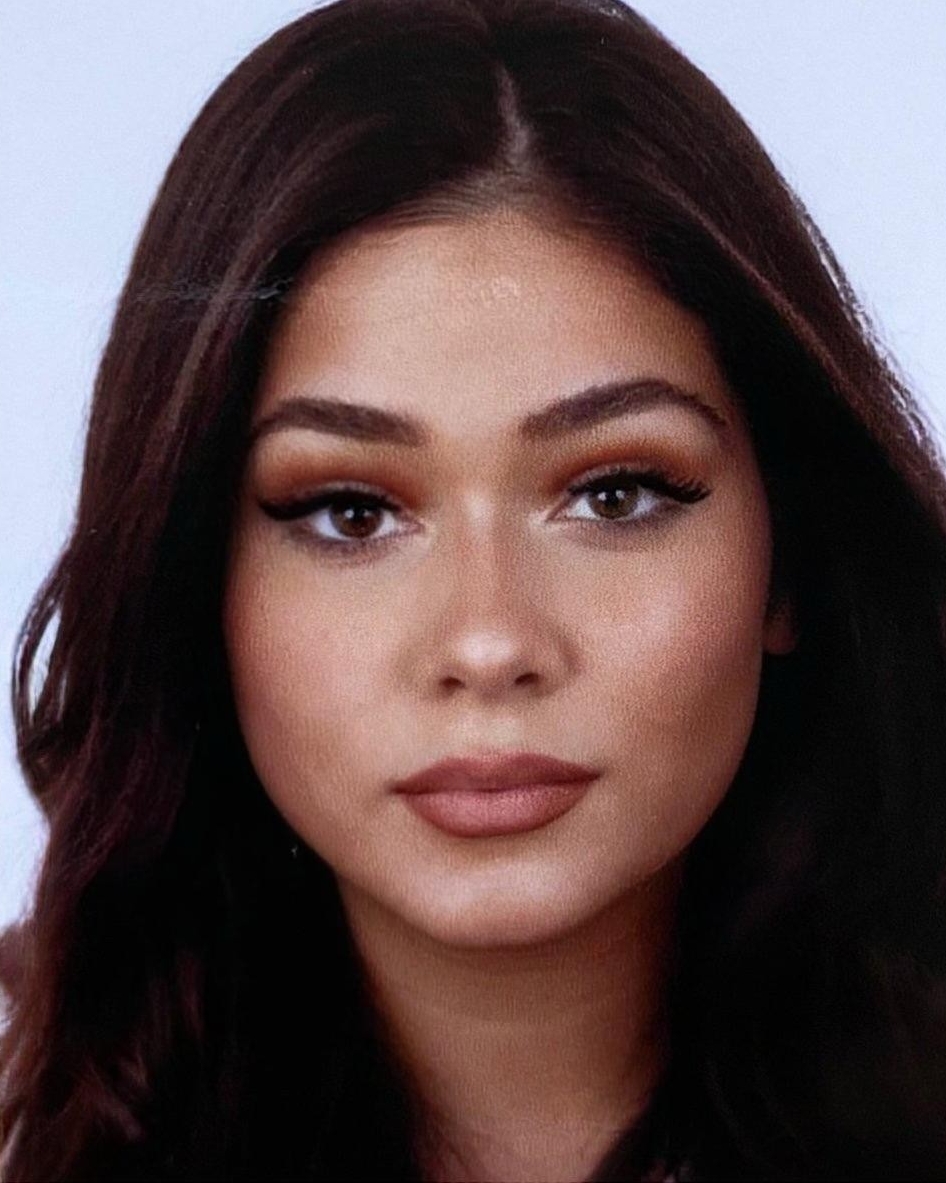 Profilbild von Burcu