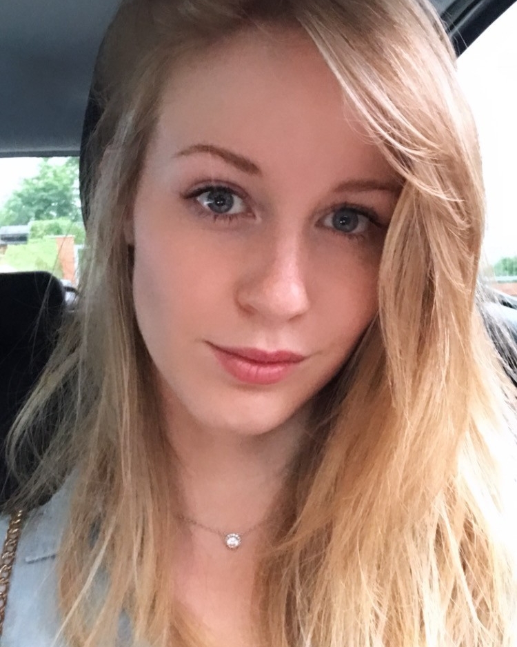 Profilbild von Julia Helga Christa