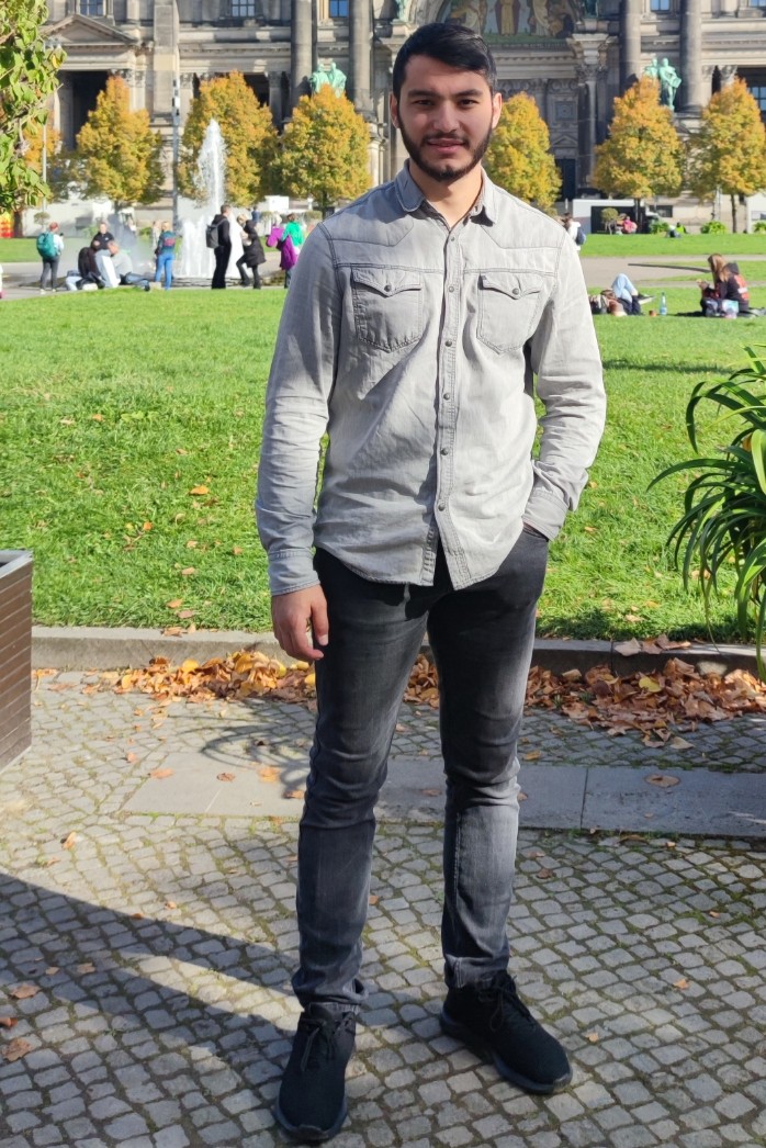 Weiteres Foto von Yusuf Sina