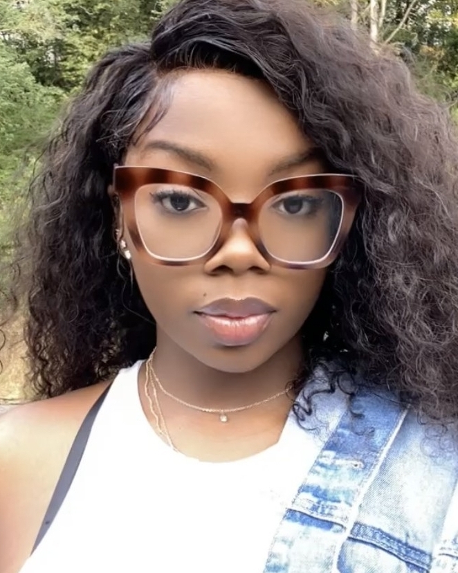 Profilbild von Brenda Ambeh
