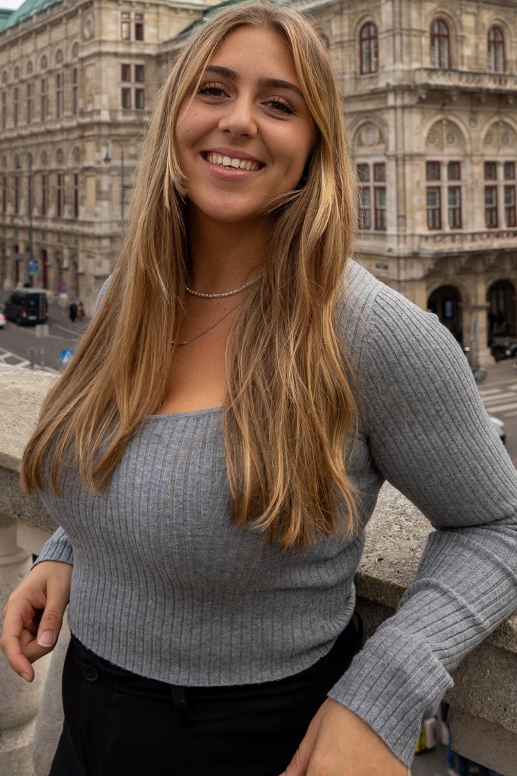 Weiteres Foto von Giulia Angelina