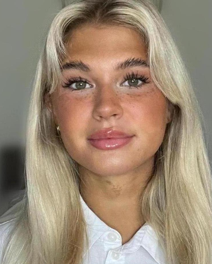 Profilbild von Lavinia Yakira