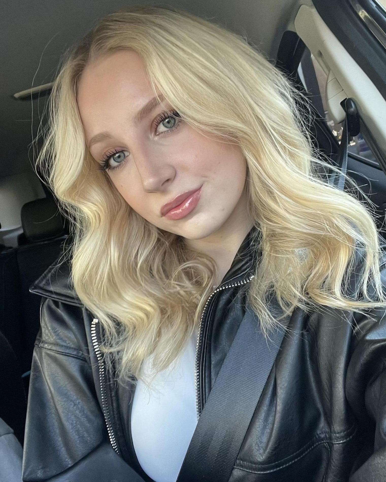 Profilbild von Angelina