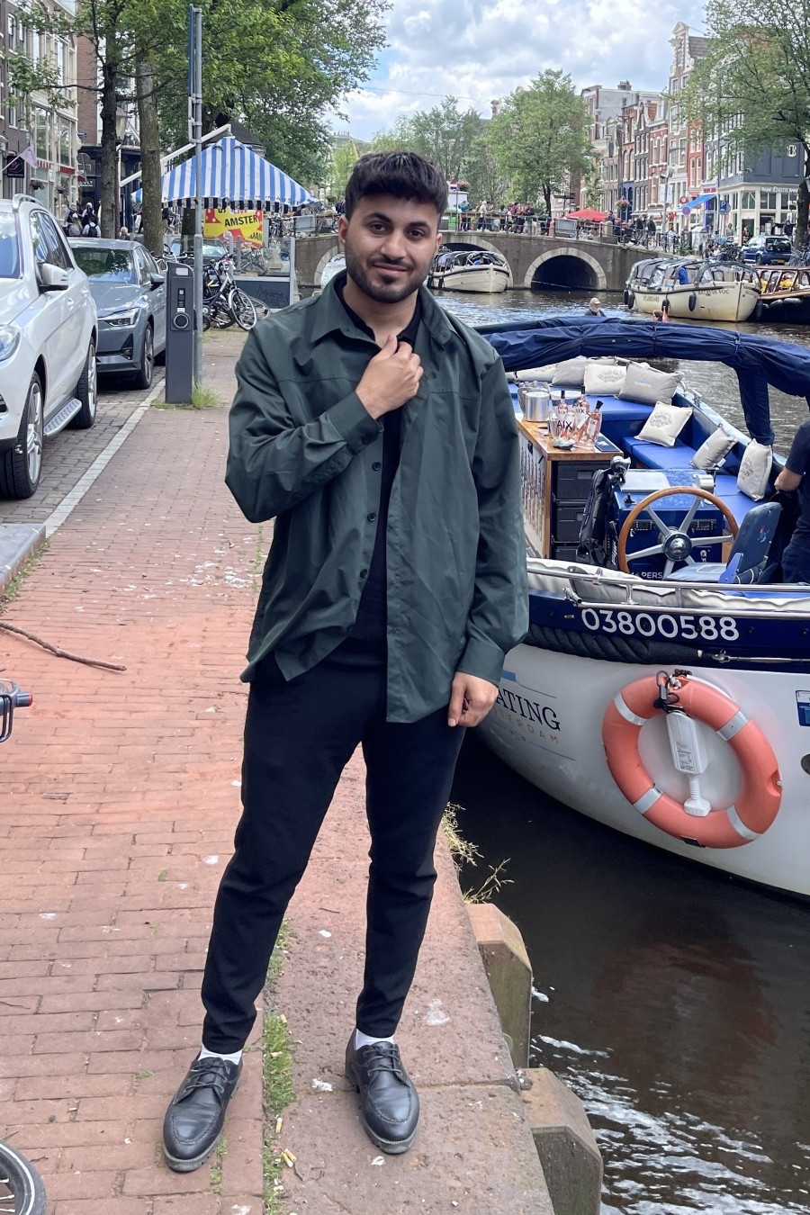 Weiteres Foto von Azhar