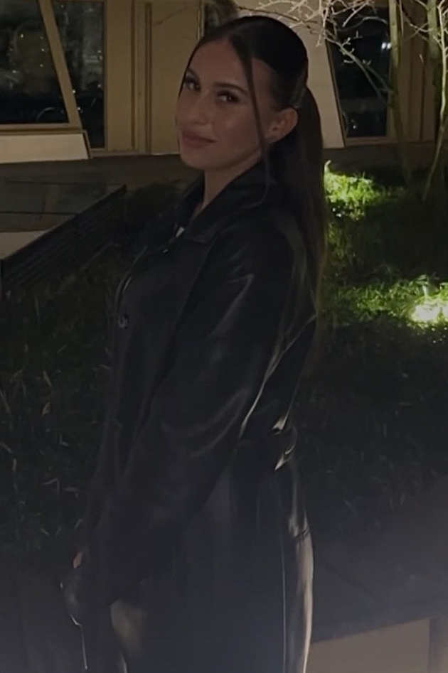 Weiteres Foto von Ashley