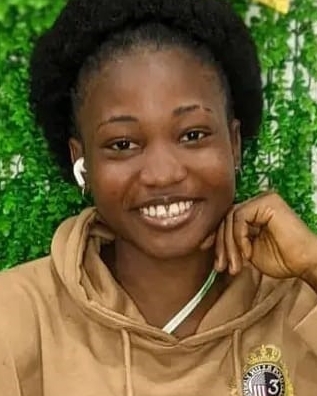 Profilbild von Nelly Kevine