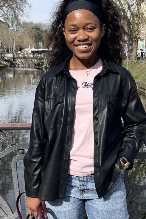 Weiteres Foto von Murielle Josee Domchueng