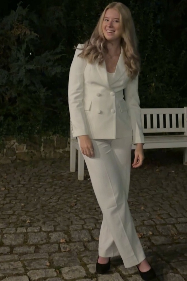 Weiteres Foto von Celine