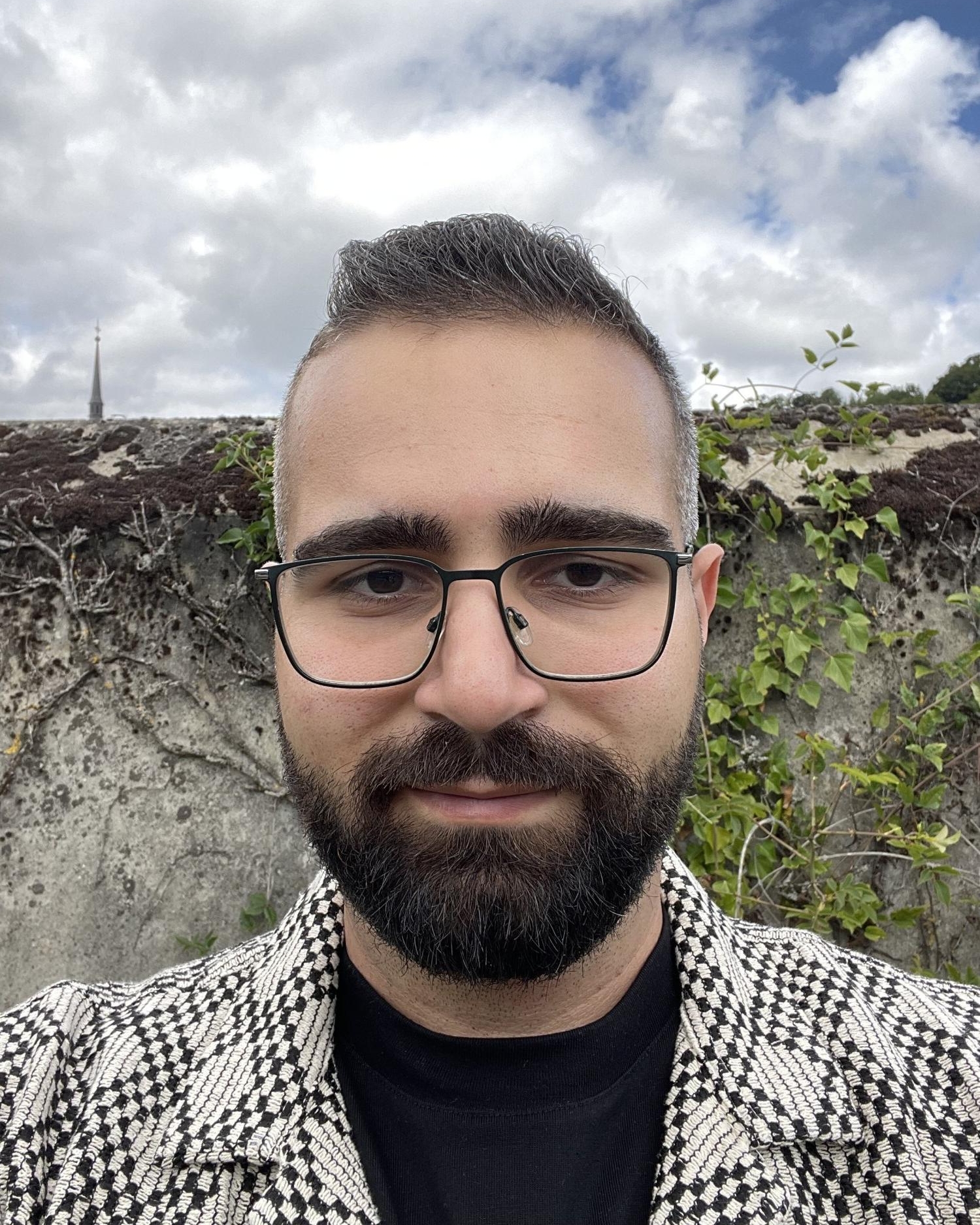 Profilbild von Ali Reza