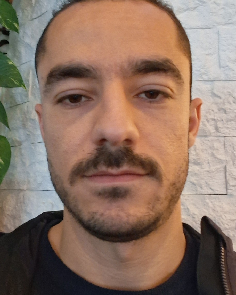Profilbild von Mouad