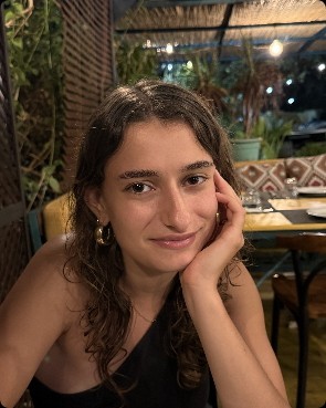 Profilbild von Nina