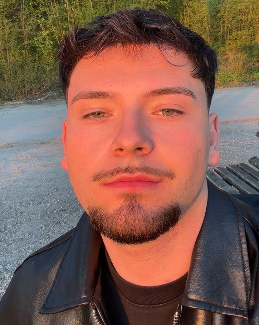 Profilbild von Adnan