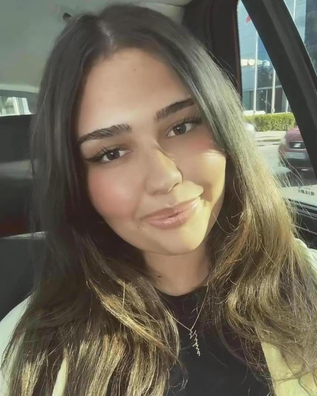 Profilbild von Zehra Naz