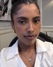 Profilbild von Sharmitha