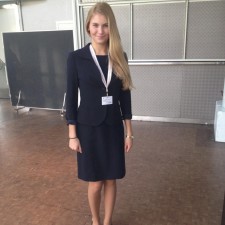 Laura bei der Arbeit