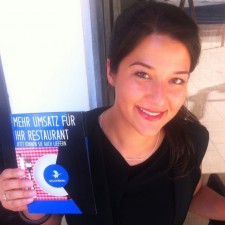 Dimitra bei der Arbeit