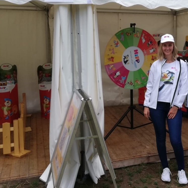 Deborah bei der Arbeit