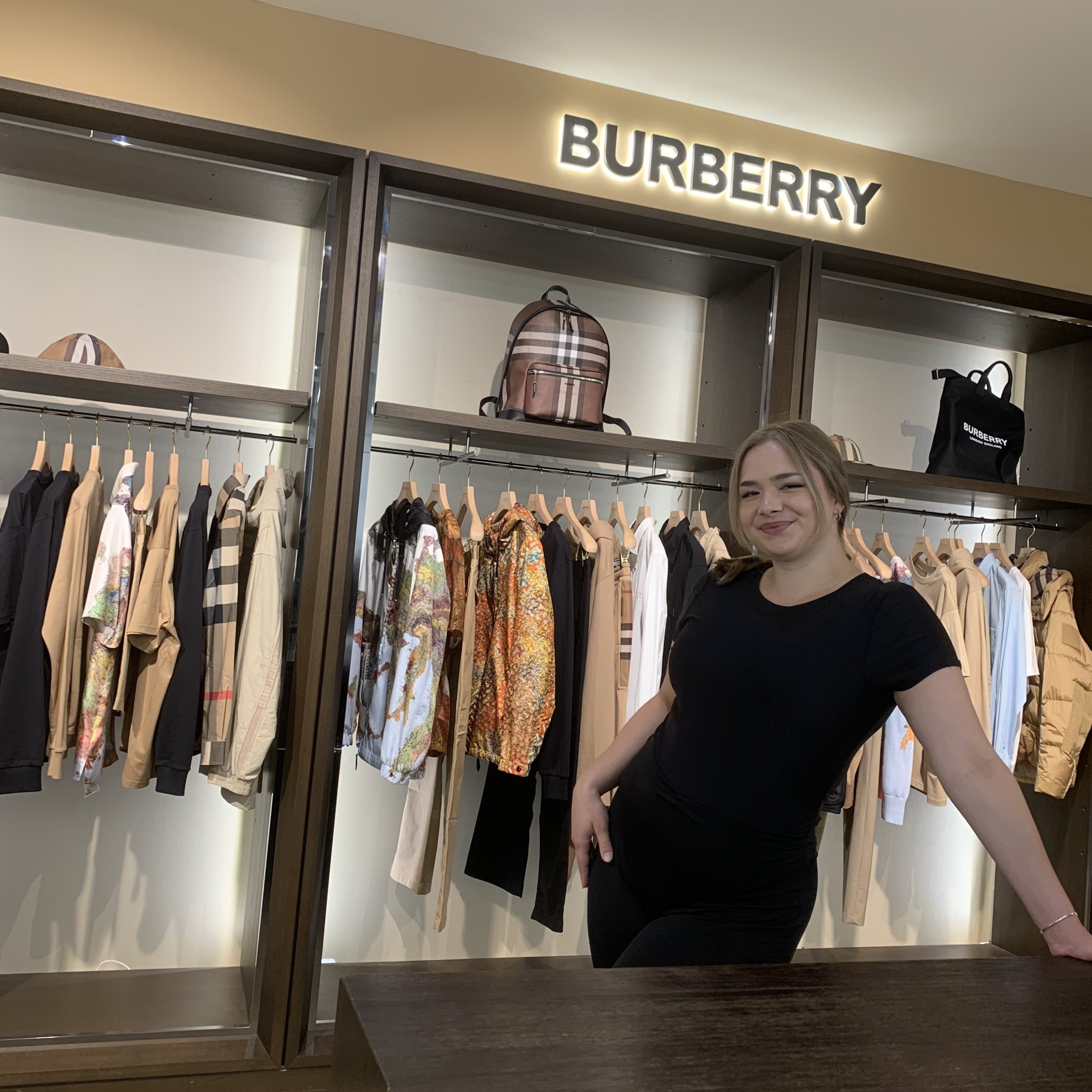 Annika Carlotta bei der Arbeit
