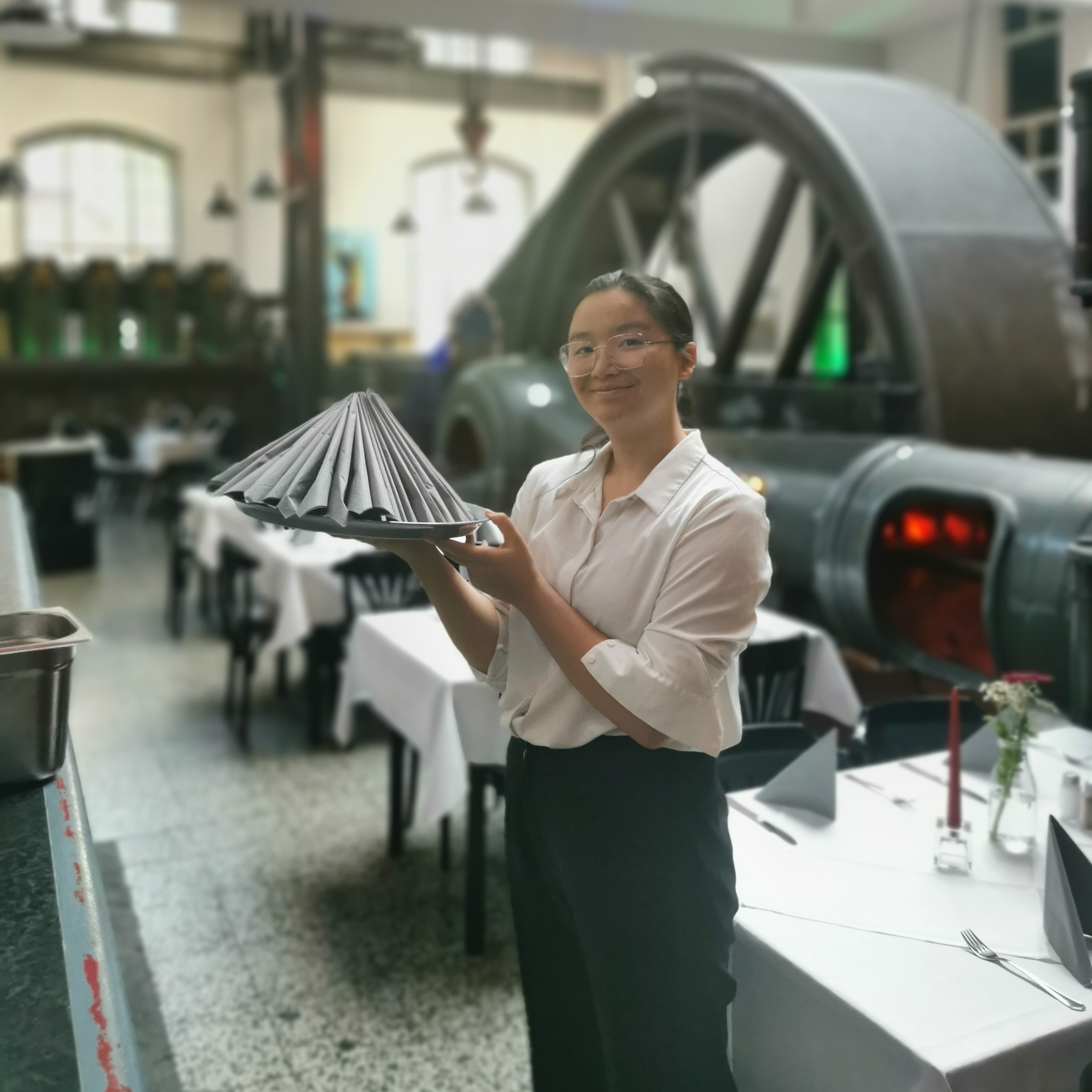Zhongai Eileen bei der Arbeit