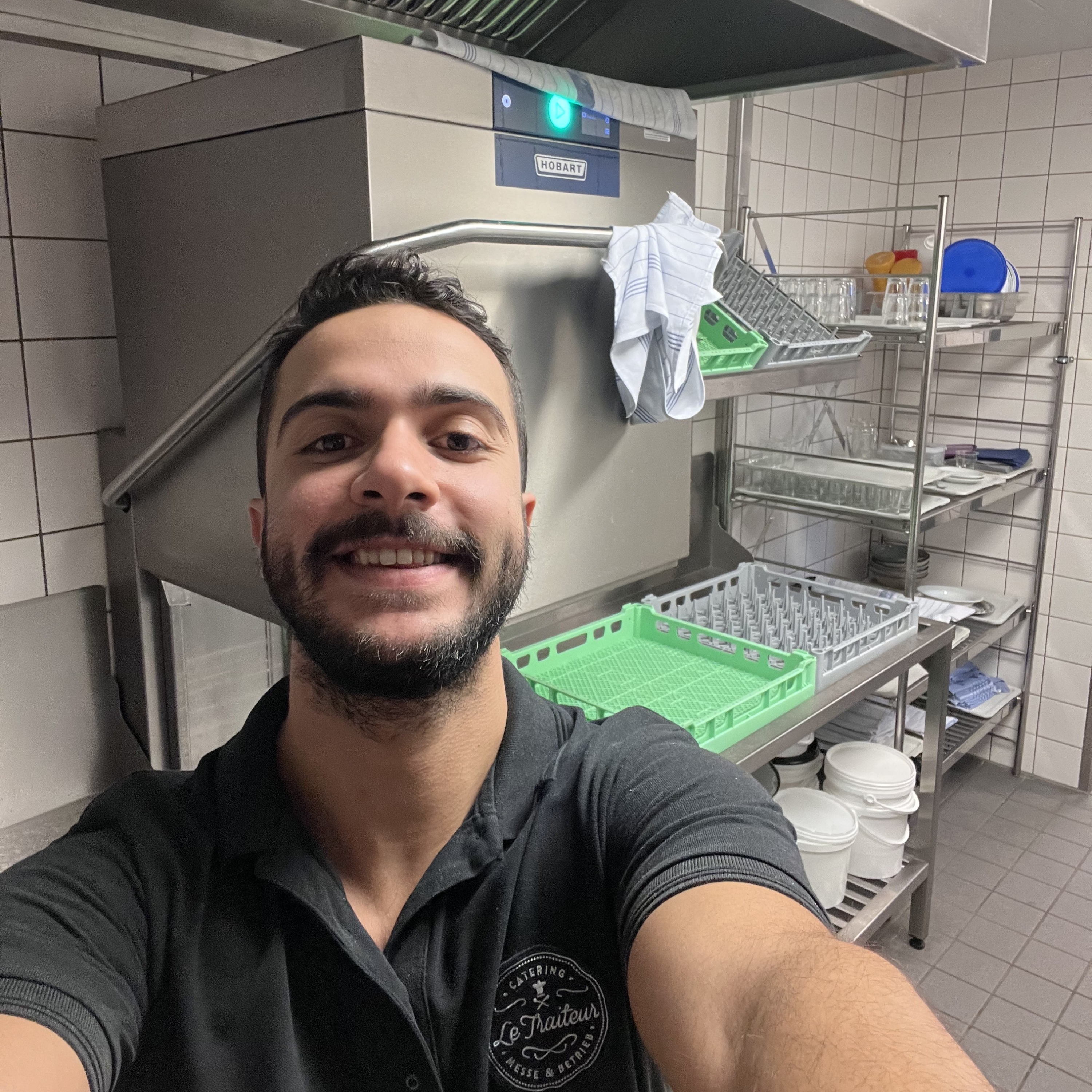 Oussama bei der Arbeit