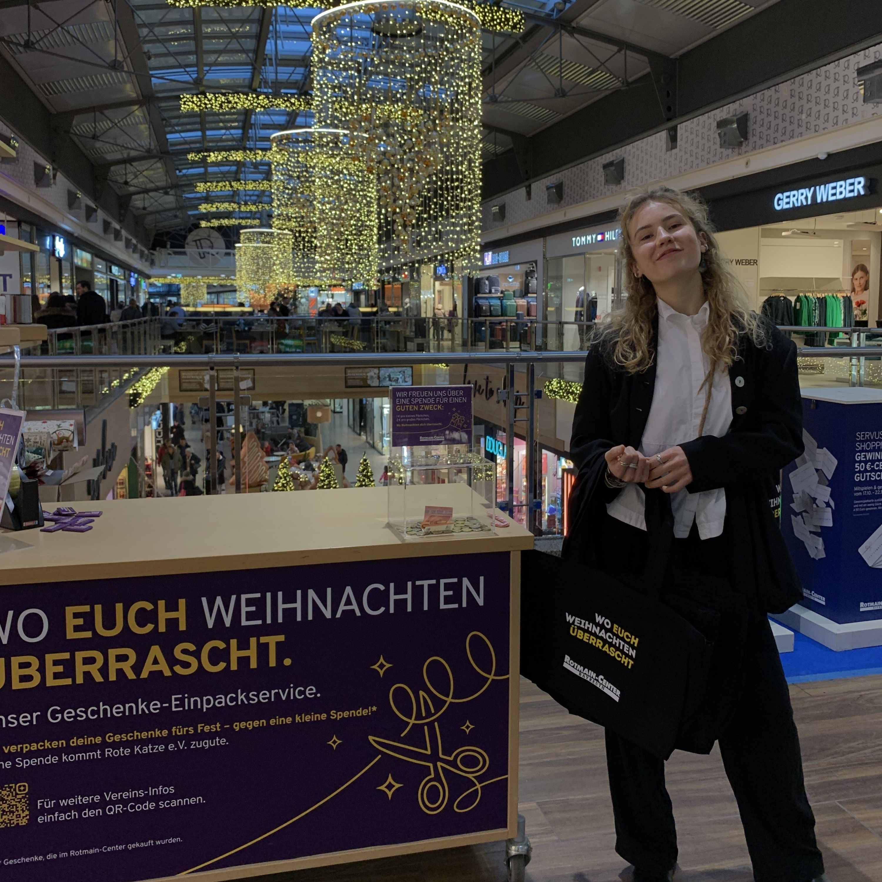 Rhian bei der Arbeit