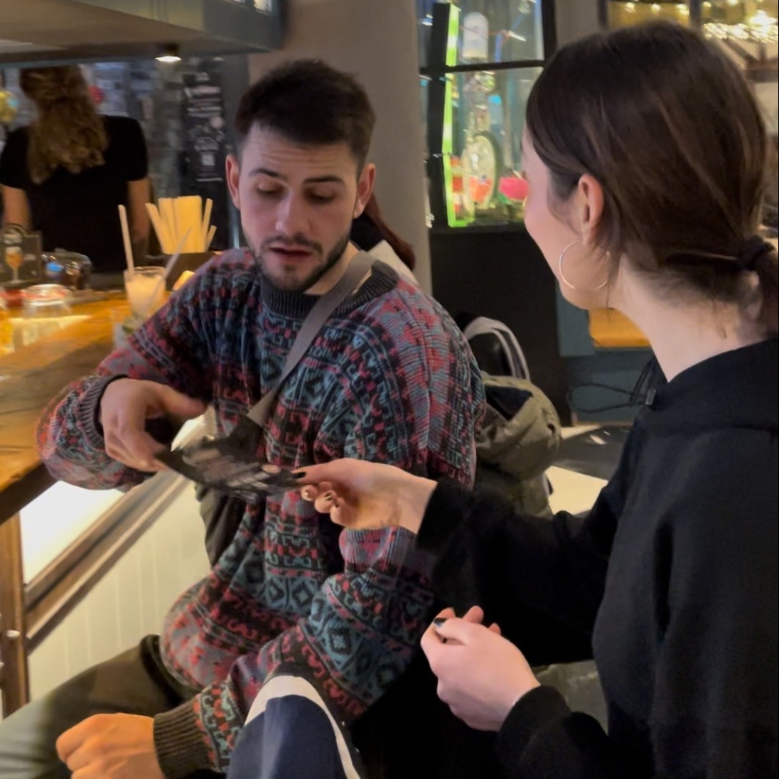 Samira Selina bei der Arbeit