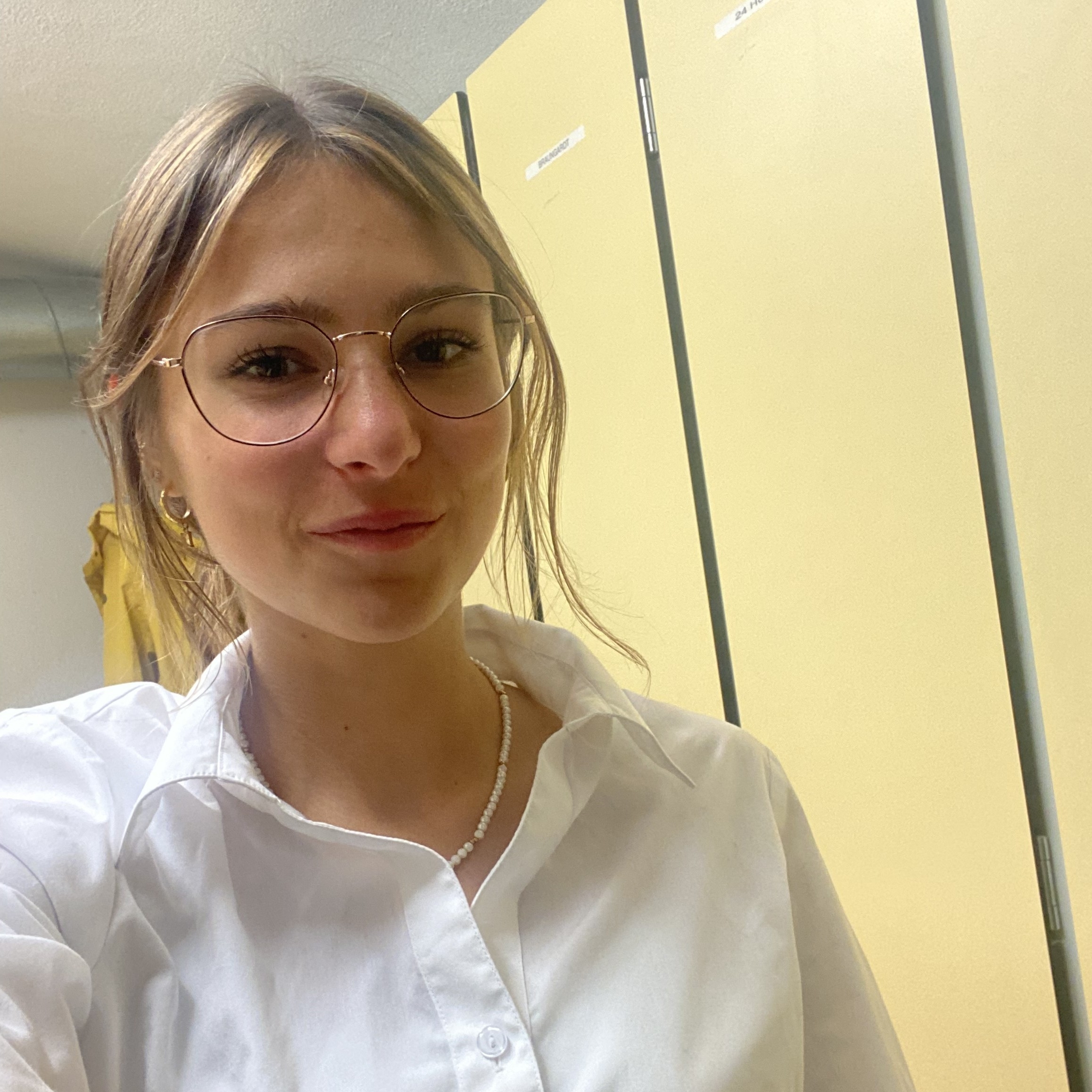 Emily Zoe bei der Arbeit