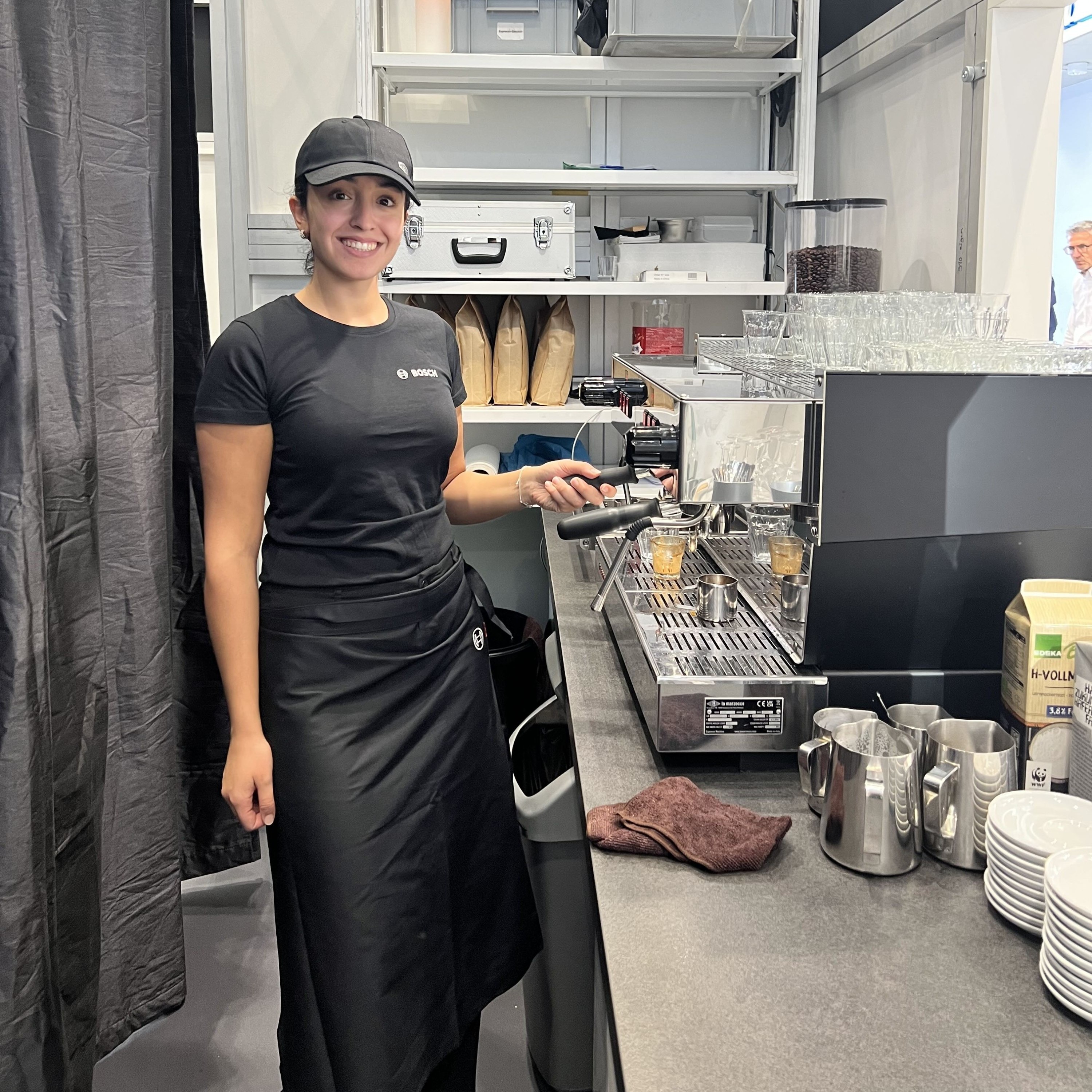 Hazal bei der Arbeit