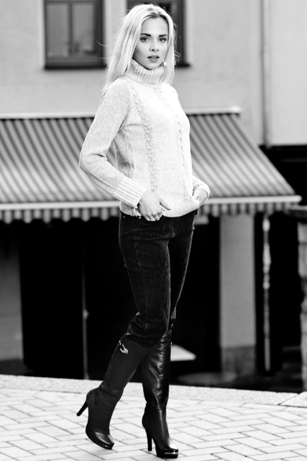Anika Ganzkörperbild